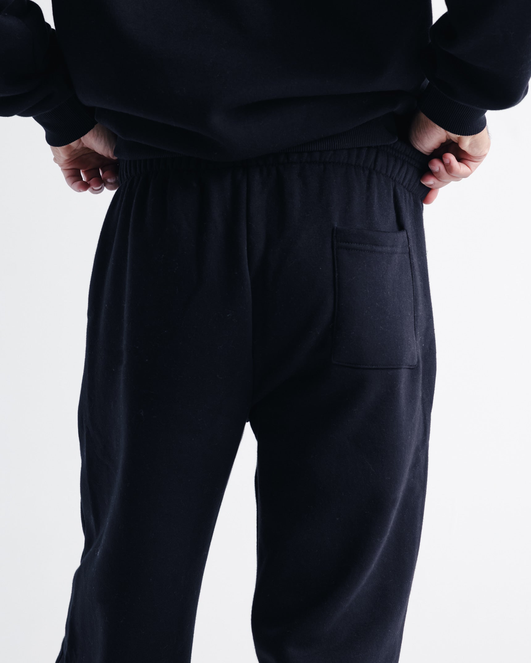 Cuffed Sweatpants Livin' Lokal Black