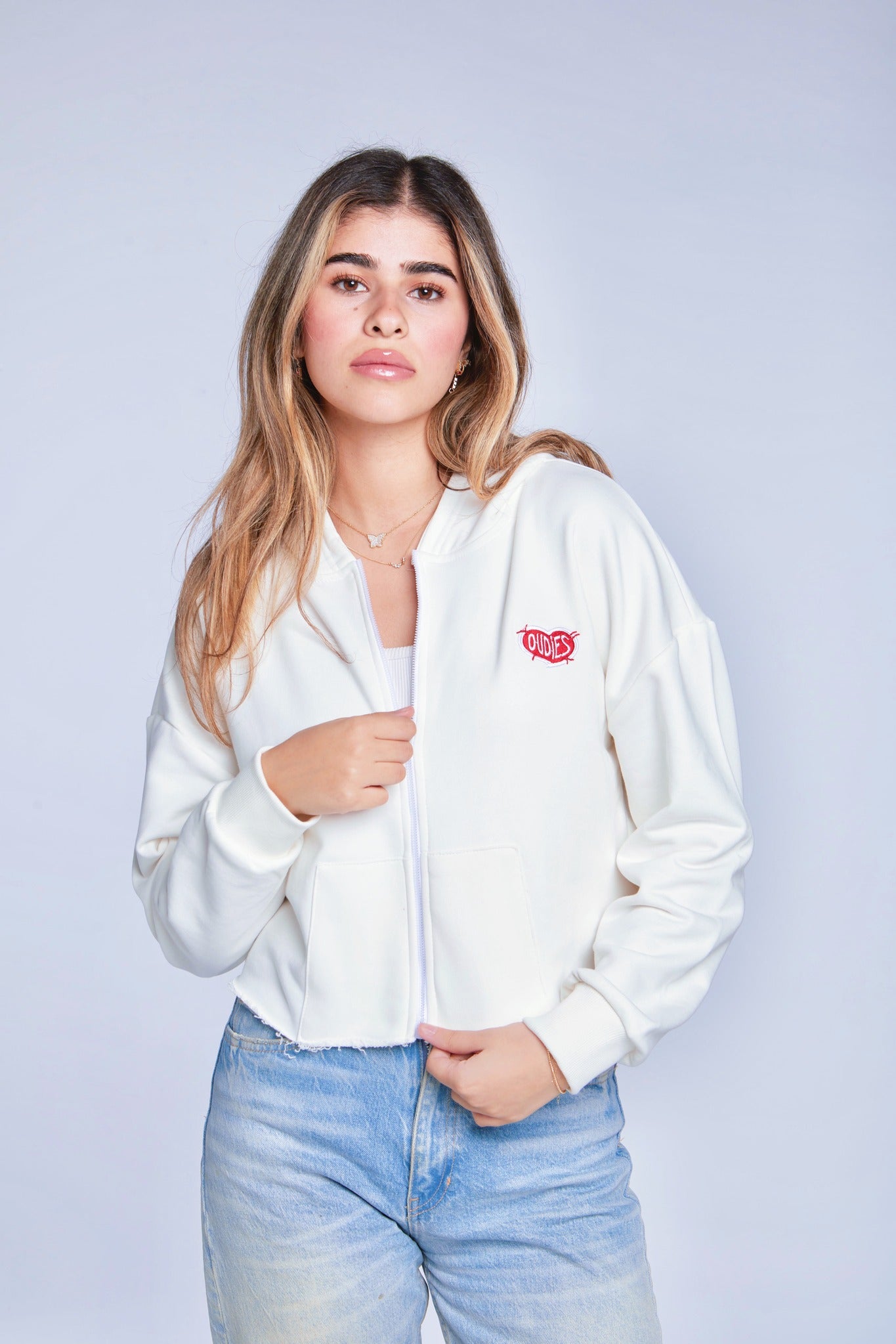 EMBROIDERED CROP HOODIE (OFF-WHITE)