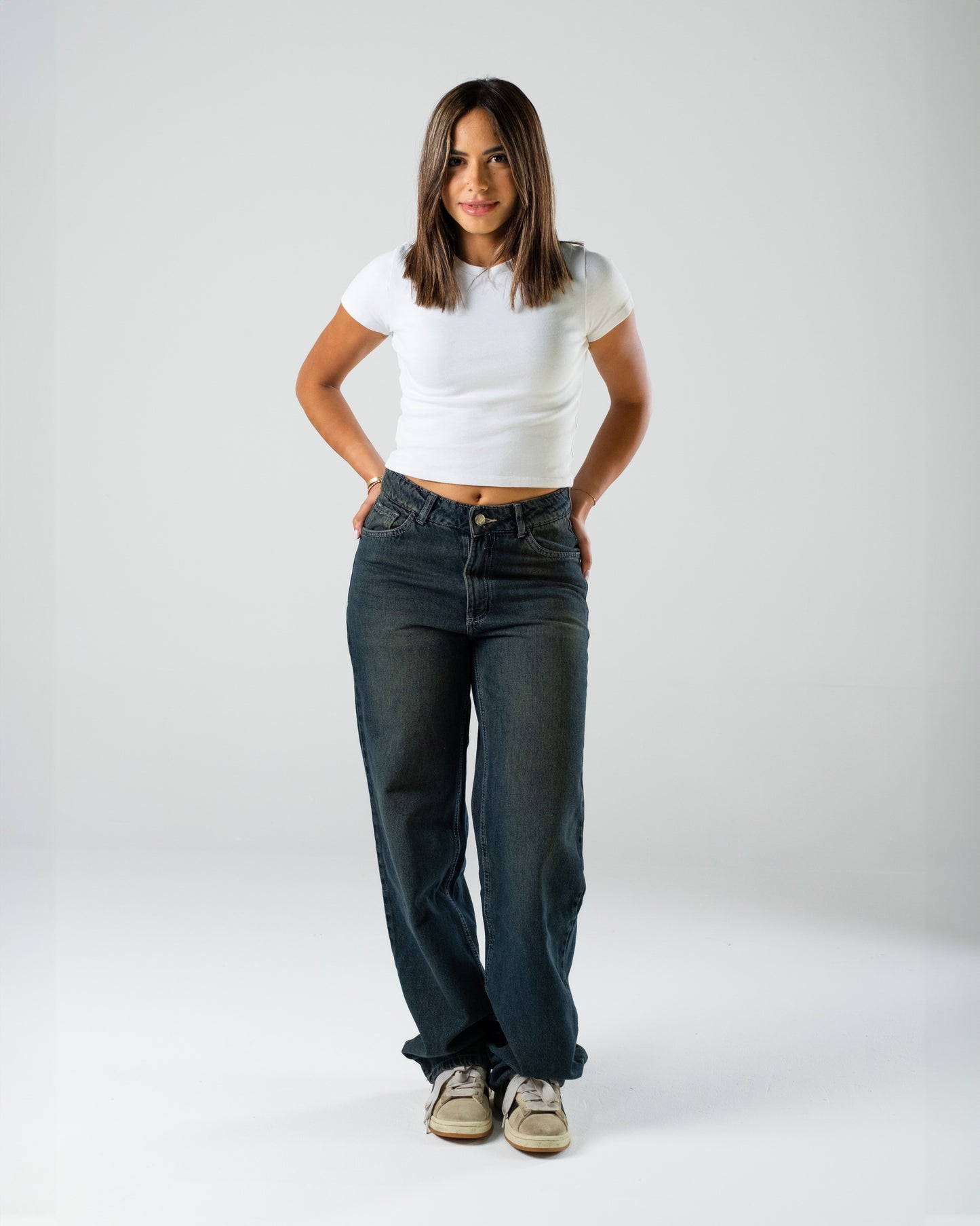 90's Fit Women's Jeans (Stone Washed Blue)